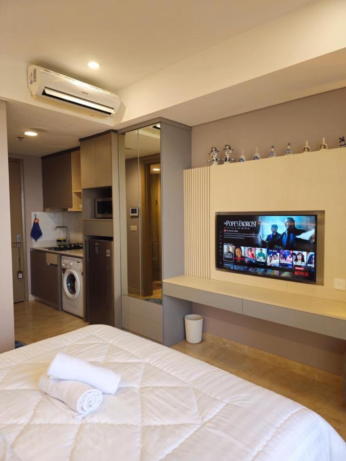 Studio Sea View Apartment At Gold Coast Pik By Mysweethome Jakarta Exterior photo