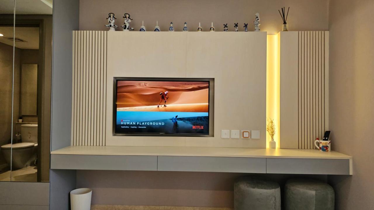 Studio Sea View Apartment At Gold Coast Pik By Mysweethome Jakarta Exterior photo