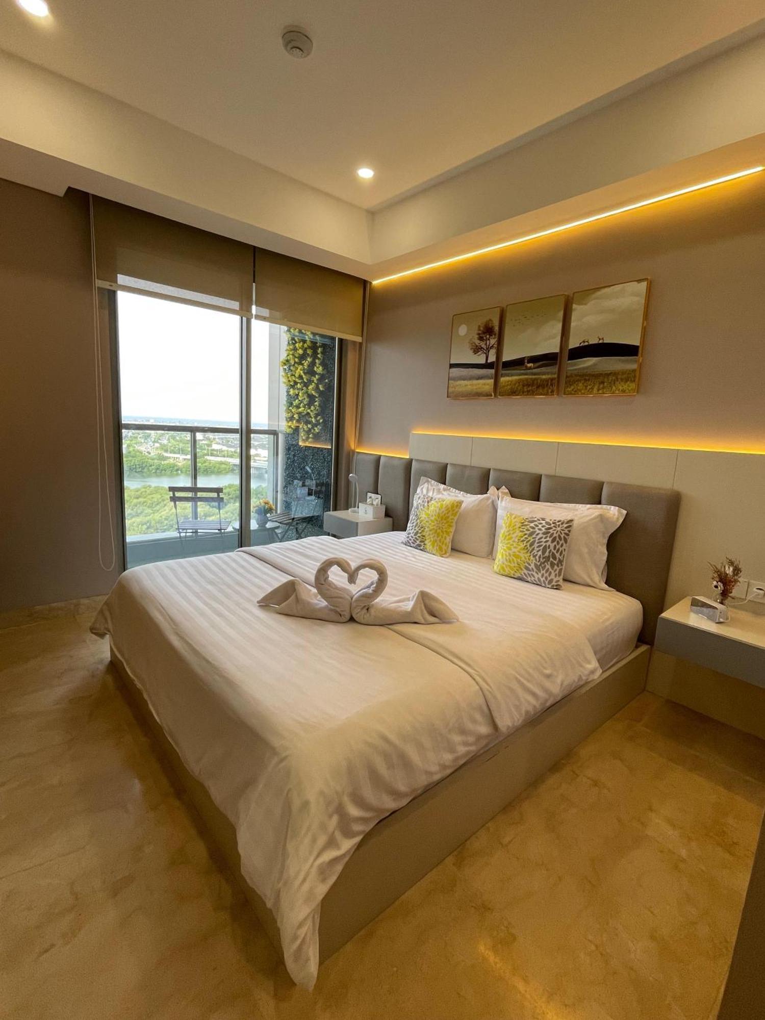 Studio Sea View Apartment At Gold Coast Pik By Mysweethome Jakarta Exterior photo